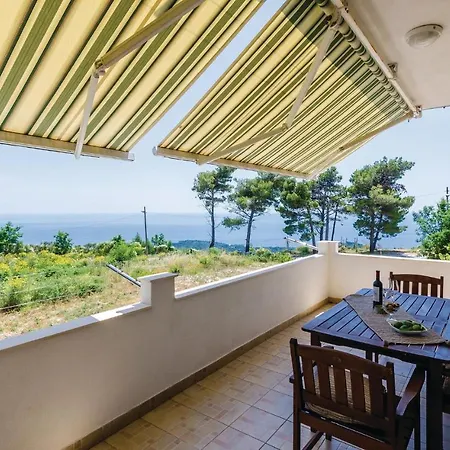 Three-bedroom Bosanka With Sea View 08 *