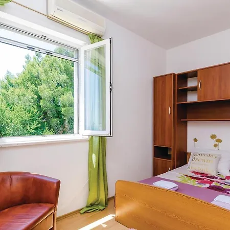 Three-bedroom Bosanka With Sea View 08 Διαμέρισμα *