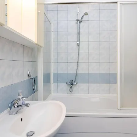 Three-bedroom Bosanka With Sea View 08